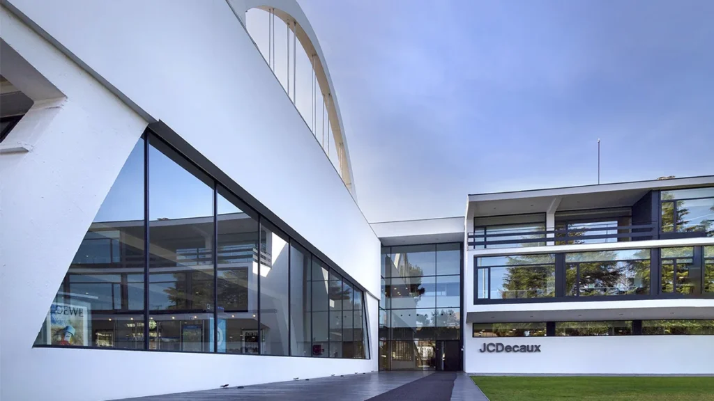 JC DECAUX